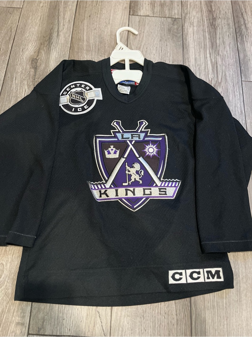YOUTH S/M CCM Black and Purple LA Kings Hockey Jersey